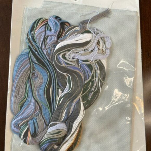 Wild Call in Winter Wolf Y2k Cross Stitch Kit 7938 Creative Accents 14x10 - Picture 4 of 4